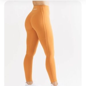 Alphalete Pulse Kinetic Legging - Sun Kissed